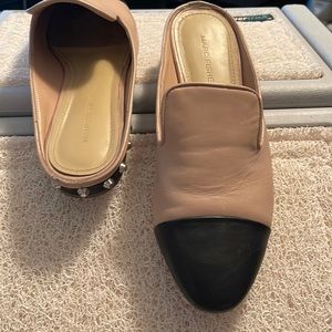 Two tone flat with spiked heel